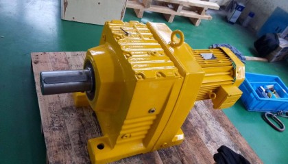 GRF99-Y5.5-4P减速机GRF99-YE18.5-4P-75.84-M1-X轴承型号的意思