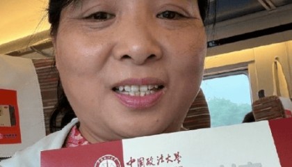 一位54岁的阿姨，用30年考上了北京的研究生