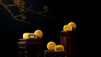 一盒难求的上海半岛酒店逸龙阁奶黄月饼开售，85折+下午茶券+房券多重福利叠加！