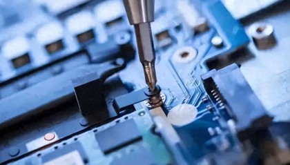 荷兰电话打到北京，想求和却不认错！中方警告不是空谈，是最后通牒