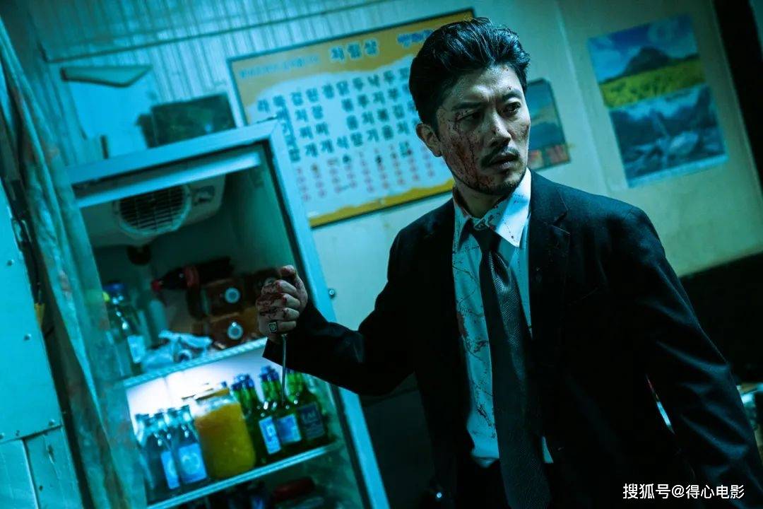 一部网飞R级爽片,一口气刷完,观众直呼过瘾