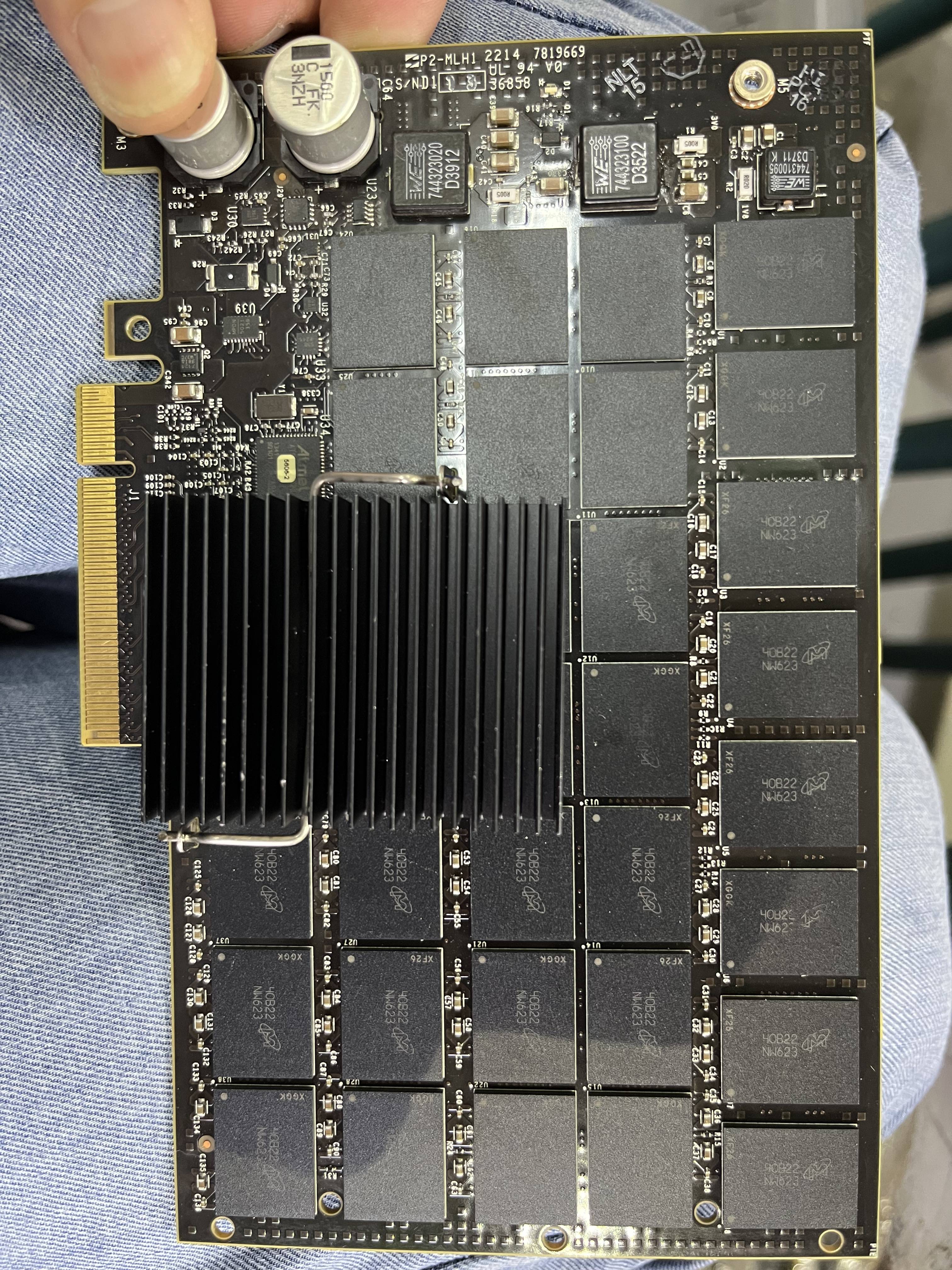 NW970美光固态闪存MT29F8T08ESLCEG4-R:C