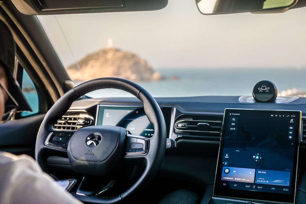 第 70 万台蔚来交付;刘强东现身东京街头;多地部门发布网约车从业预警|Do早报