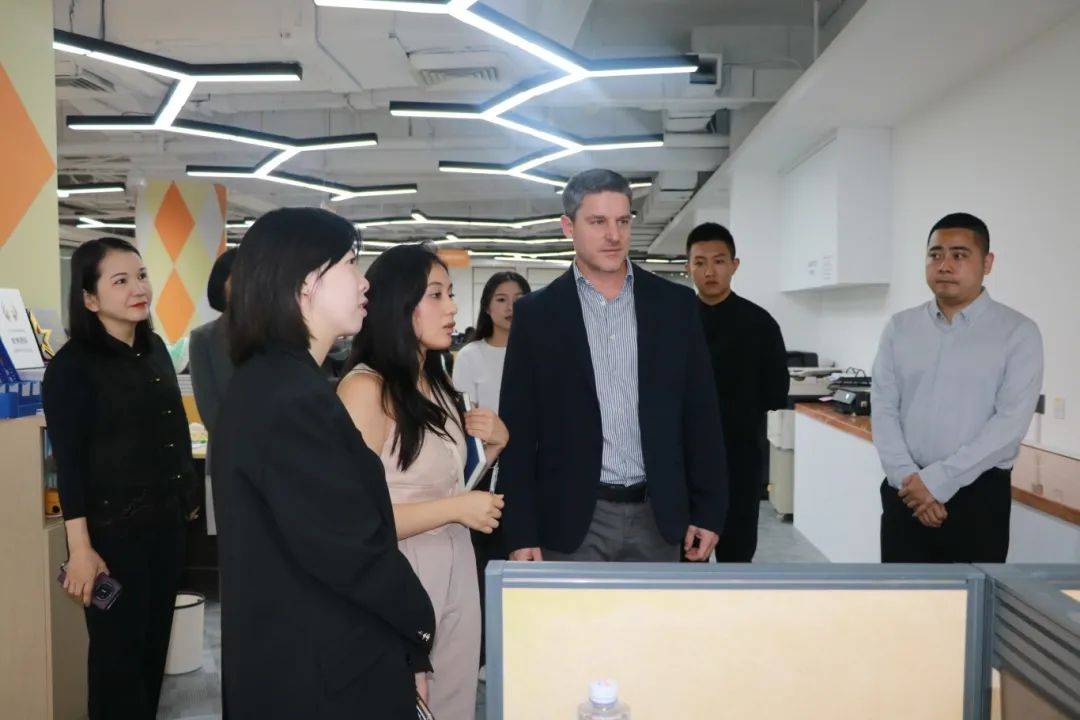 剑指海外市场!凤凰农资节携手Social Latam Group开启农资全球化新赛道