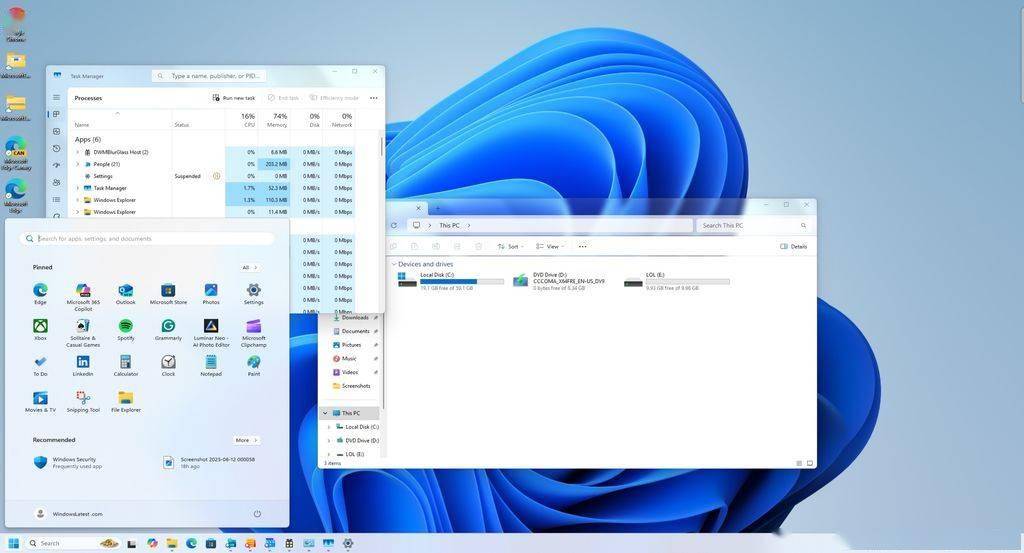 开源神器!Windows 11 也能拥有 macOS Liquid Glass 效果