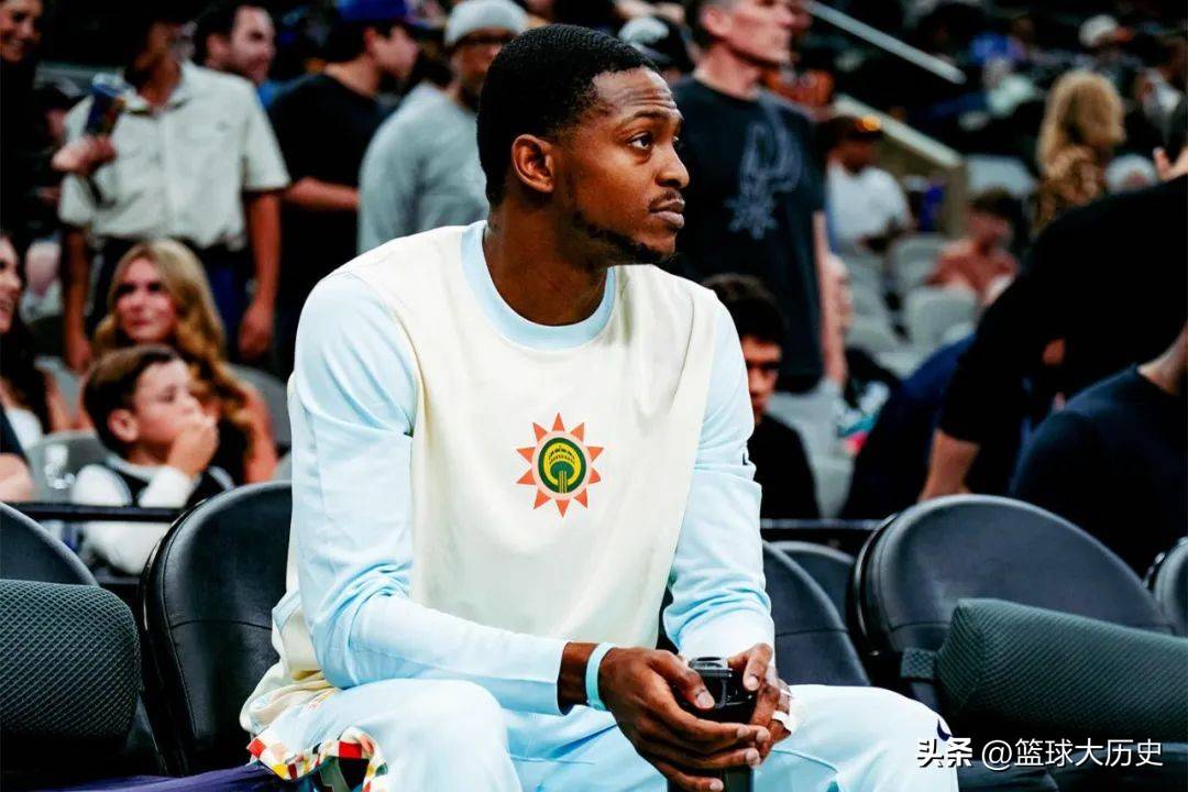 突然受伤!福克斯的续约,该多少合适?