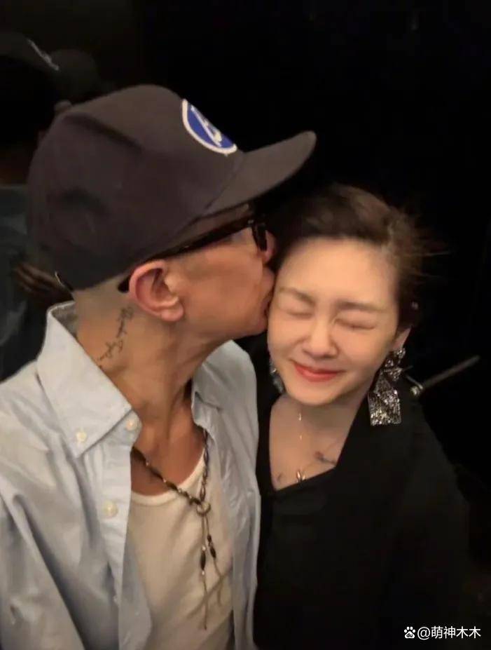 具俊晔卖深情全网评论区翻车!年轻时抛弃大S,迟来的深情不如草