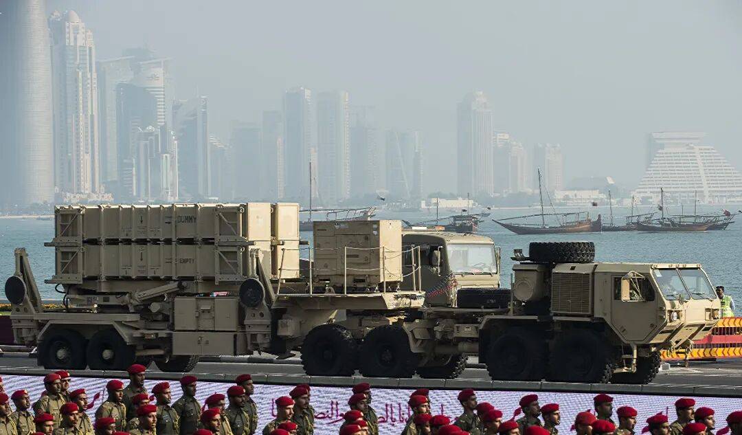 正在开会,突遭“斩首”,他竟逃过一劫?