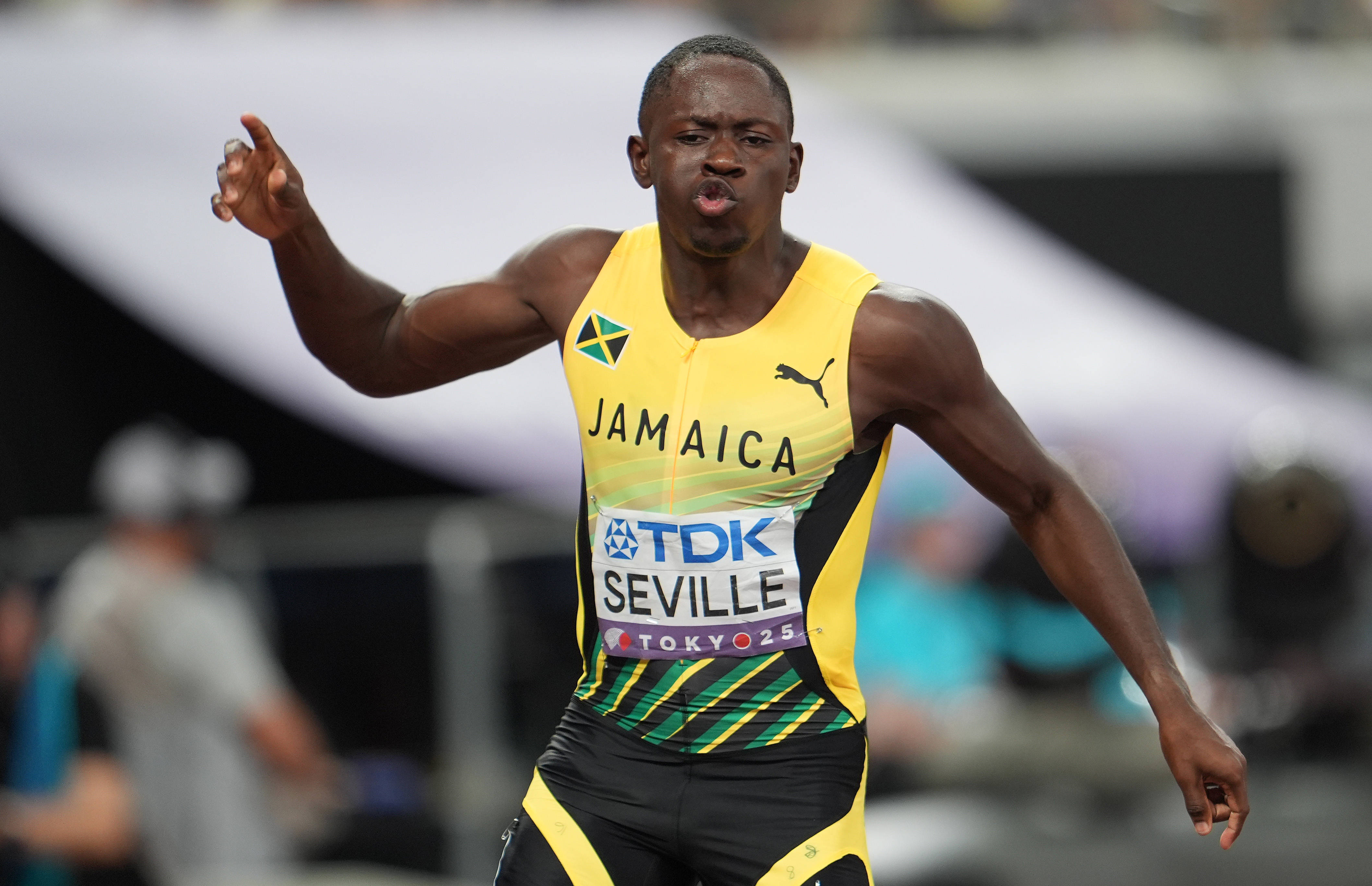 田径世锦赛丨牙买加选手塞维尔男子100米夺冠