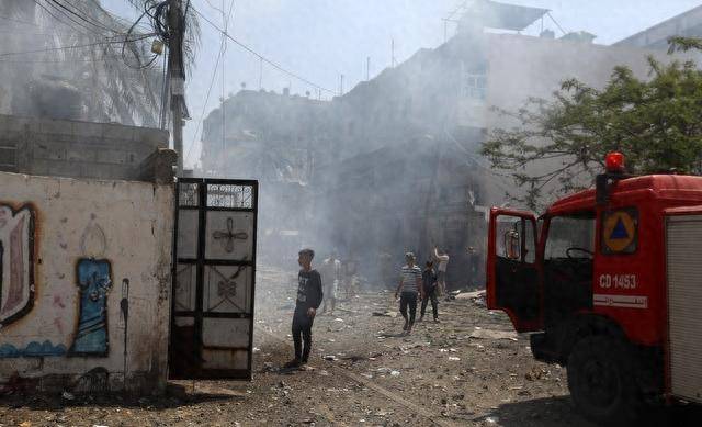 胡塞打击以色列,被沙特拦截,一声巨响炸出卡塔尔真相,中国成赢家?