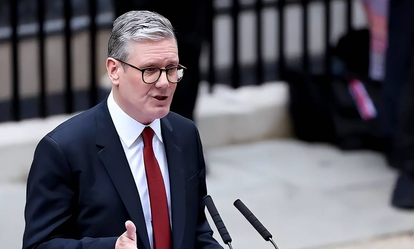 中俄反对无效,英法德掐死伊朗生路!30天内全面重启制裁,伊朗反手抱中国大腿!