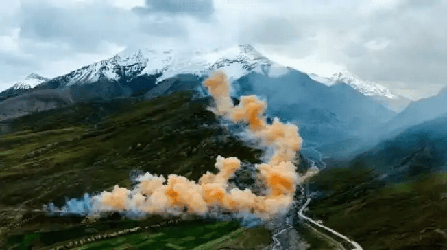 蔡国强烟花秀玩“炸”了,我们究竟需要怎样的“生态艺术”?