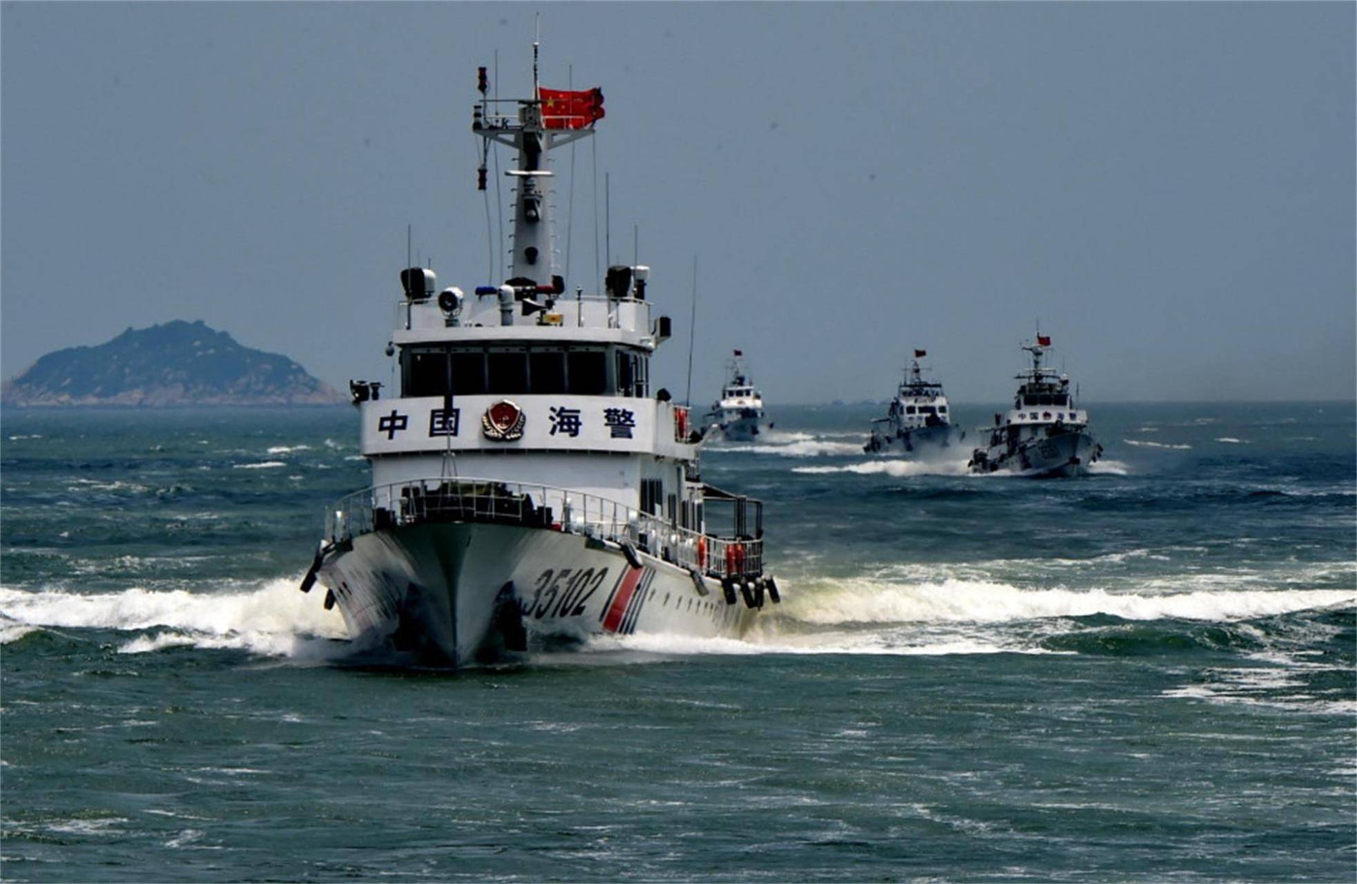 我海警船又被菲船撞伤,南海问题应该怎样解决?