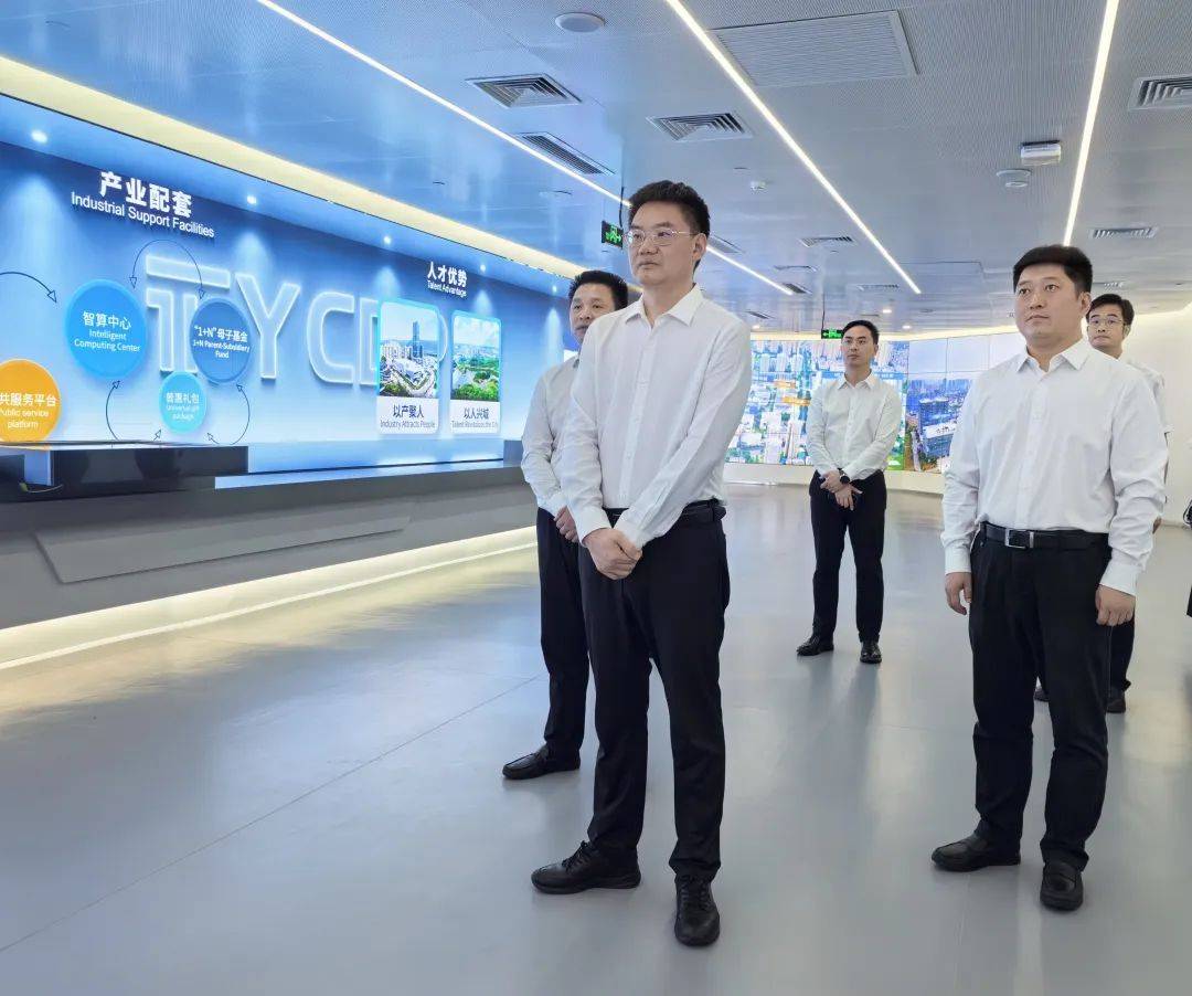 团重庆市委书记龙东阁到永川区宣讲习近平总书记致全国青联十四届全委会全国学联二十八大重要贺信和党中央致词精神