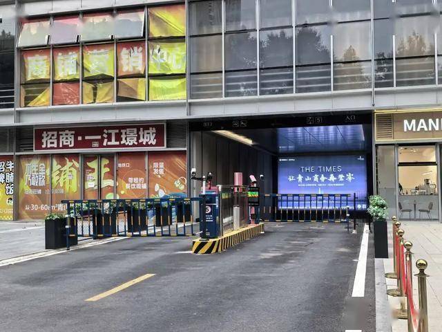 武汉多个小区接连宣布:免费对外开放!