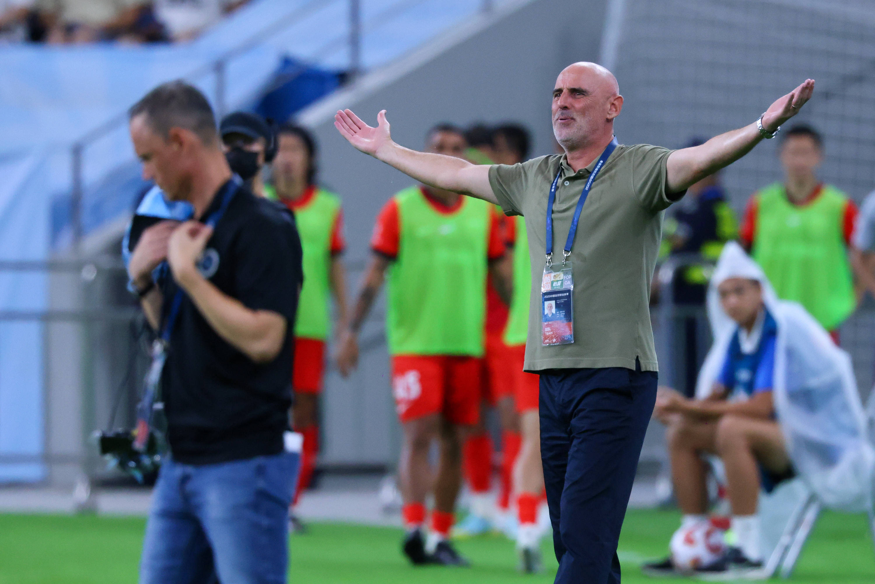 告吹!曝海港主帅穆斯卡特无缘执教苏超 引援模式存分歧