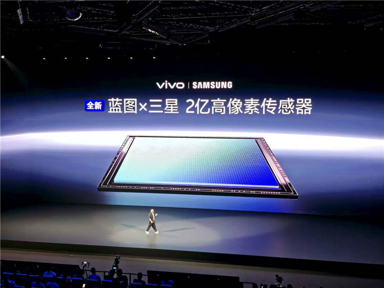 超越X200 Ultra!vivo X300 Pro确认将搭载2亿HPB长焦